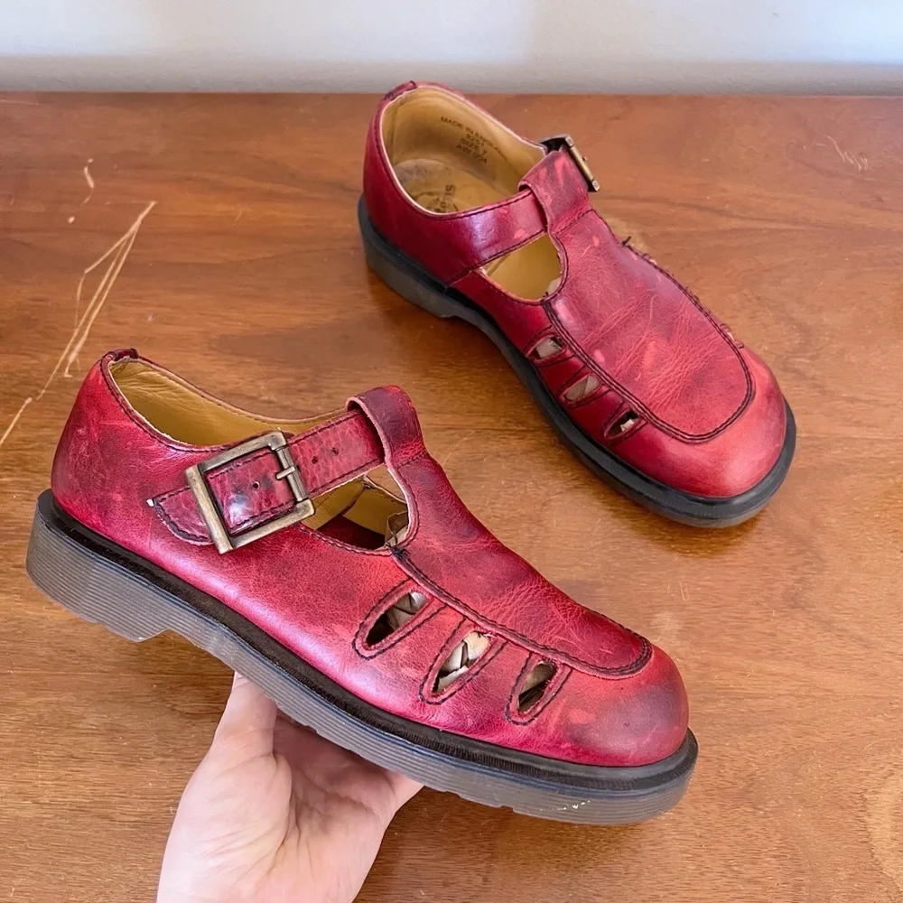 Dr Martens • vintage 8251 t-strap mary janes cutout sandals red leather England - Picture 1 of 10